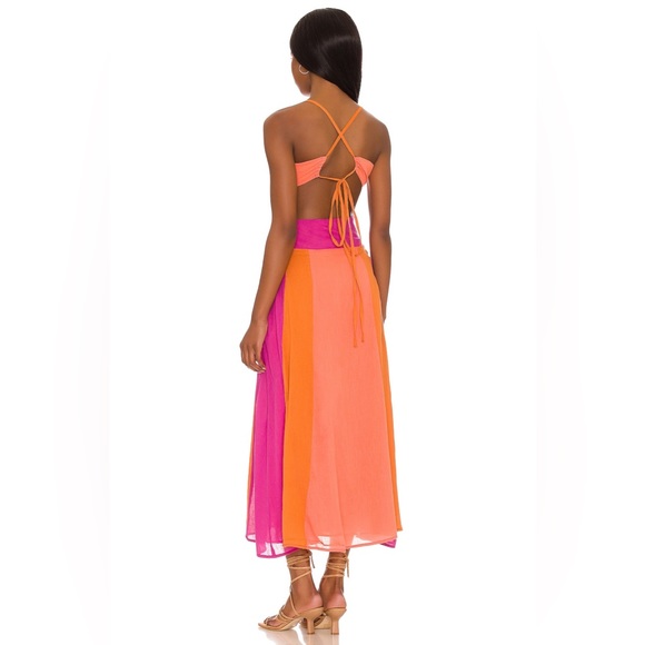 Love the Label Cut-Out Dress - Picture 2 of 4